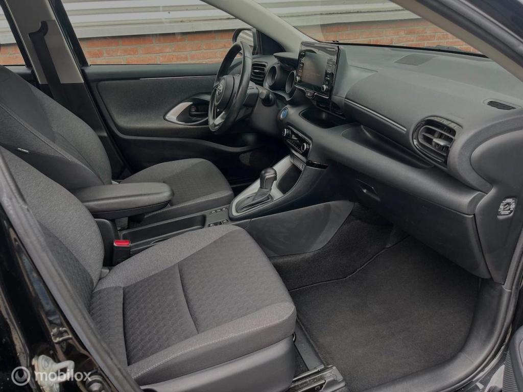 Toyota Yaris 1.5 hybrid dynamic | orig. nl | 1e eig. | btw