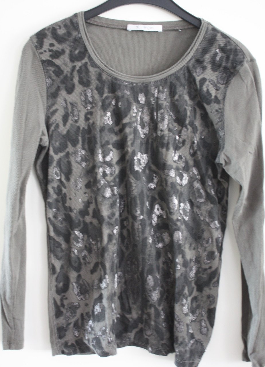 Groen shirt met print maat 42