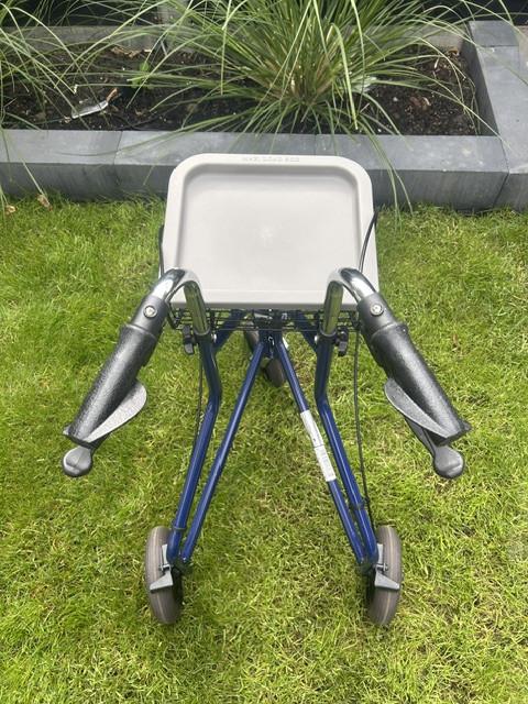 Rollator merk Herdegen zo goed als nieuw
