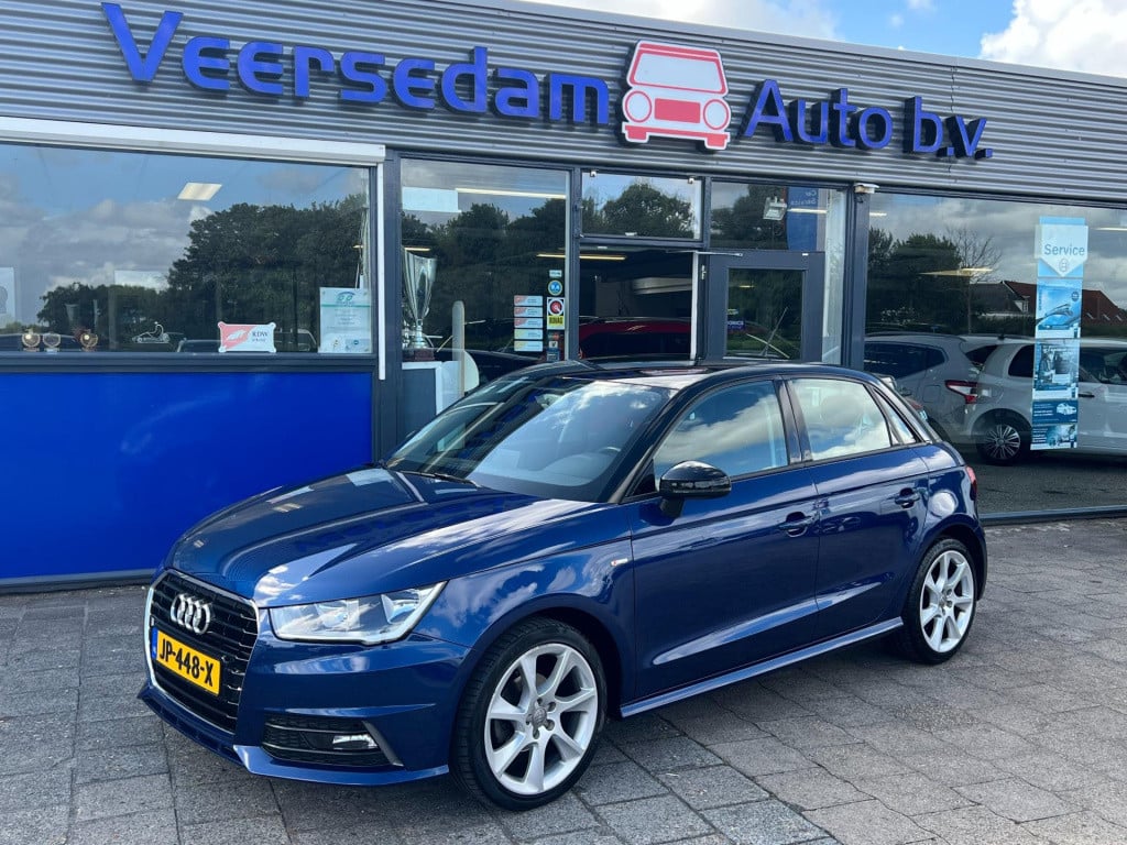 Audi A1 Sportback 1.0 tfsi adrenalin, s-line, navi enz...