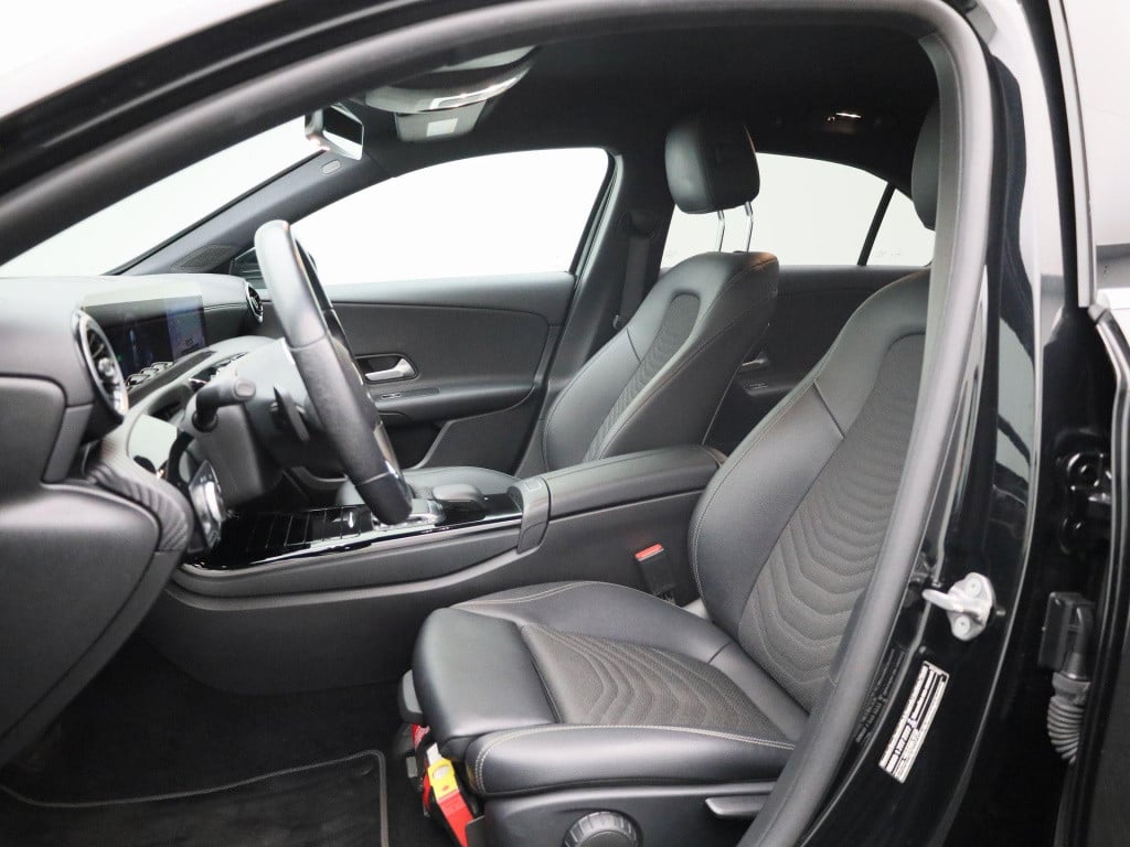 Mercedes-Benz A-Klasse 250 e business line | automaat | lmv | half leder | 