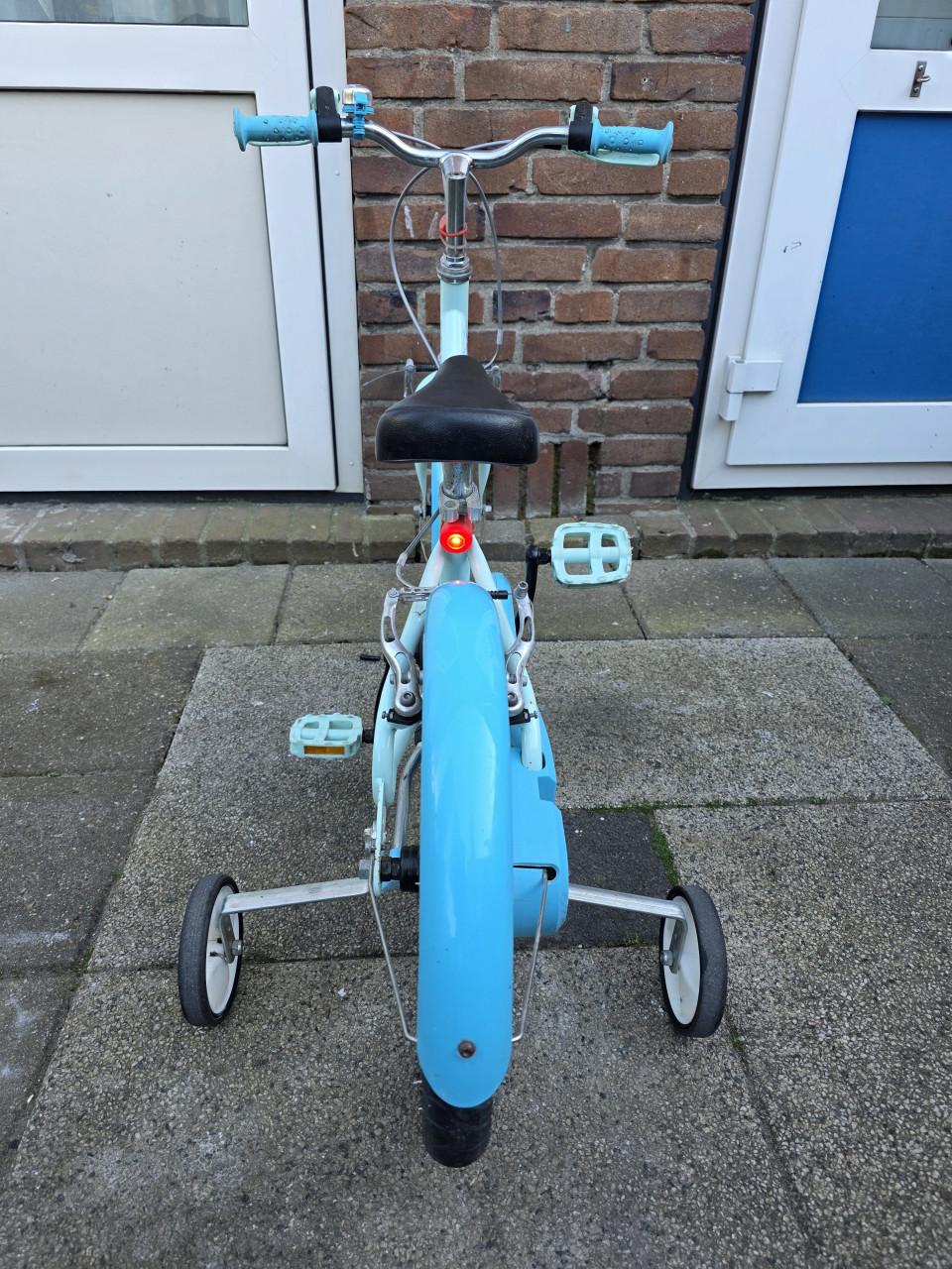 Mooi en goed werkend meisjes fietsje BTWIN-16Inch-4 -6 jaar