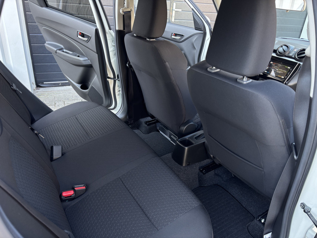 Suzuki Swift 1.2 style smart hybrid