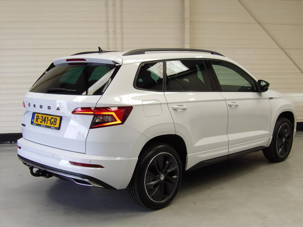 Skoda Karoq 1.5 tsi greentech act150pk sportline business