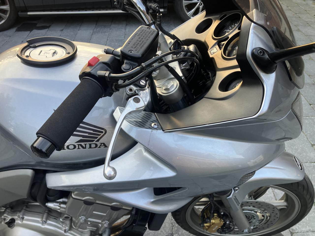 Honda CBF1000A 2008 slechts 21.390 km topkoffer recent geserviced 100% goed