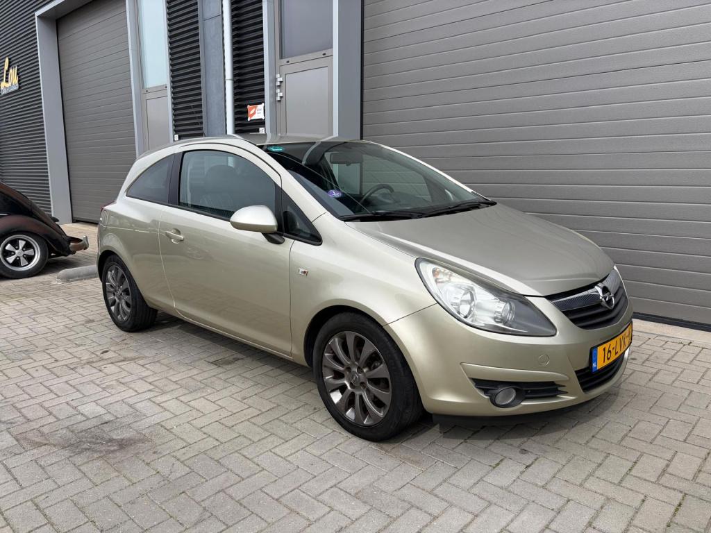 Opel Corsa 1.2-16v '111' edition/133.000 nap/cruise ctrl/airco/trekhaak/