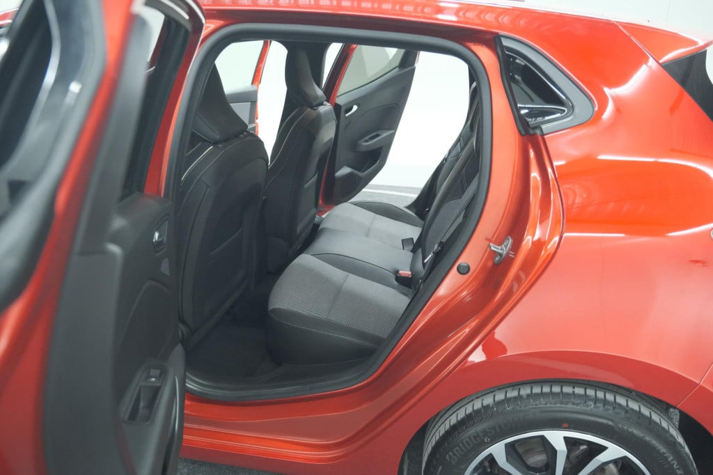 Renault Clio tce 90 gpf techno | 360 camera | dodehoekdetectie | adaptieve 