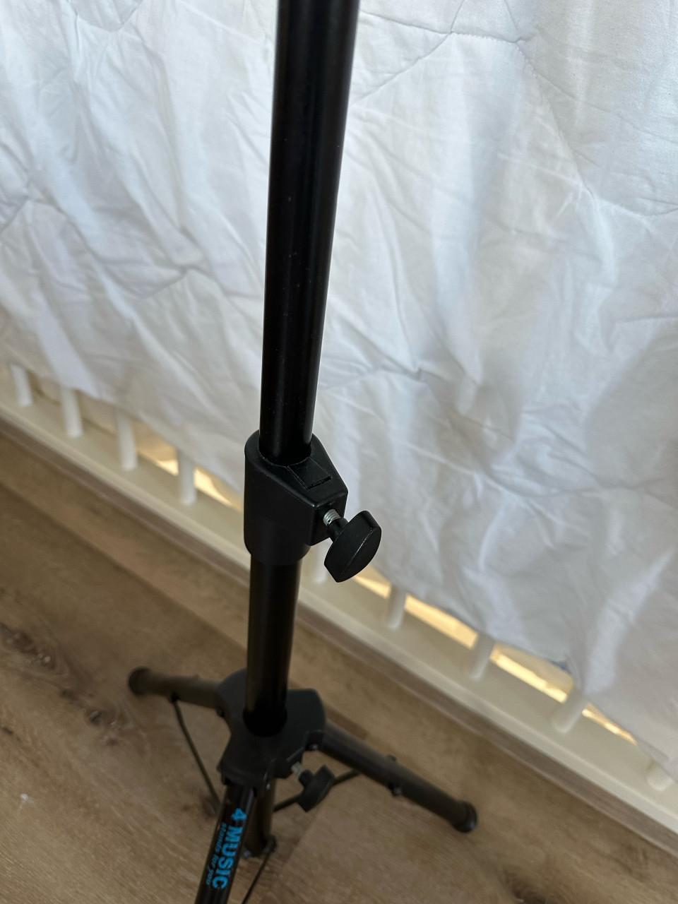 Muziekstandaard zwart