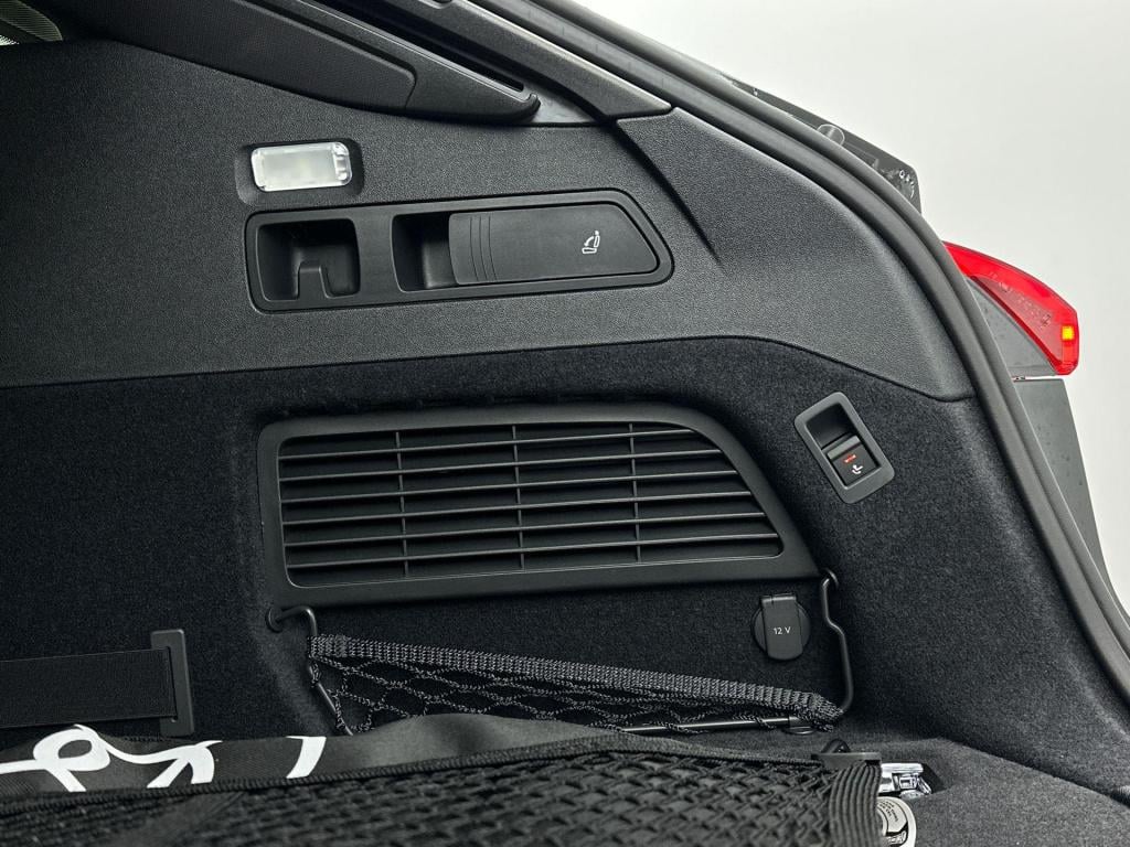 Audi A5 avant s edition e-hybrid 220 kw / 299 pk avant 7 versn.