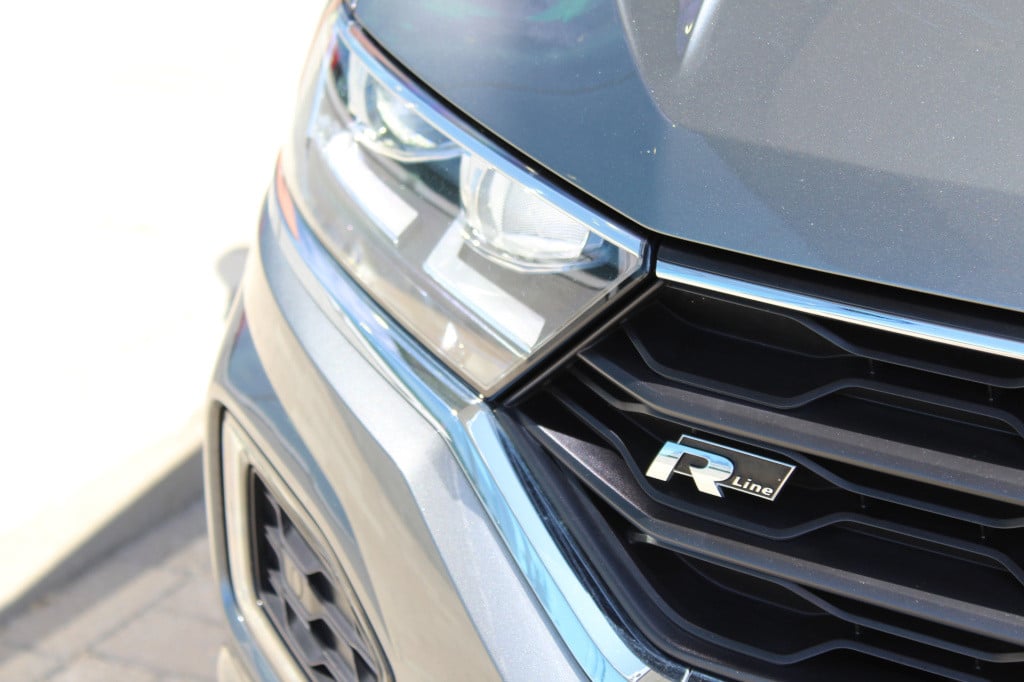 Volkswagen T-roc 1.5 tsi r-line | acc | navi | camera | dsg | trekhaak