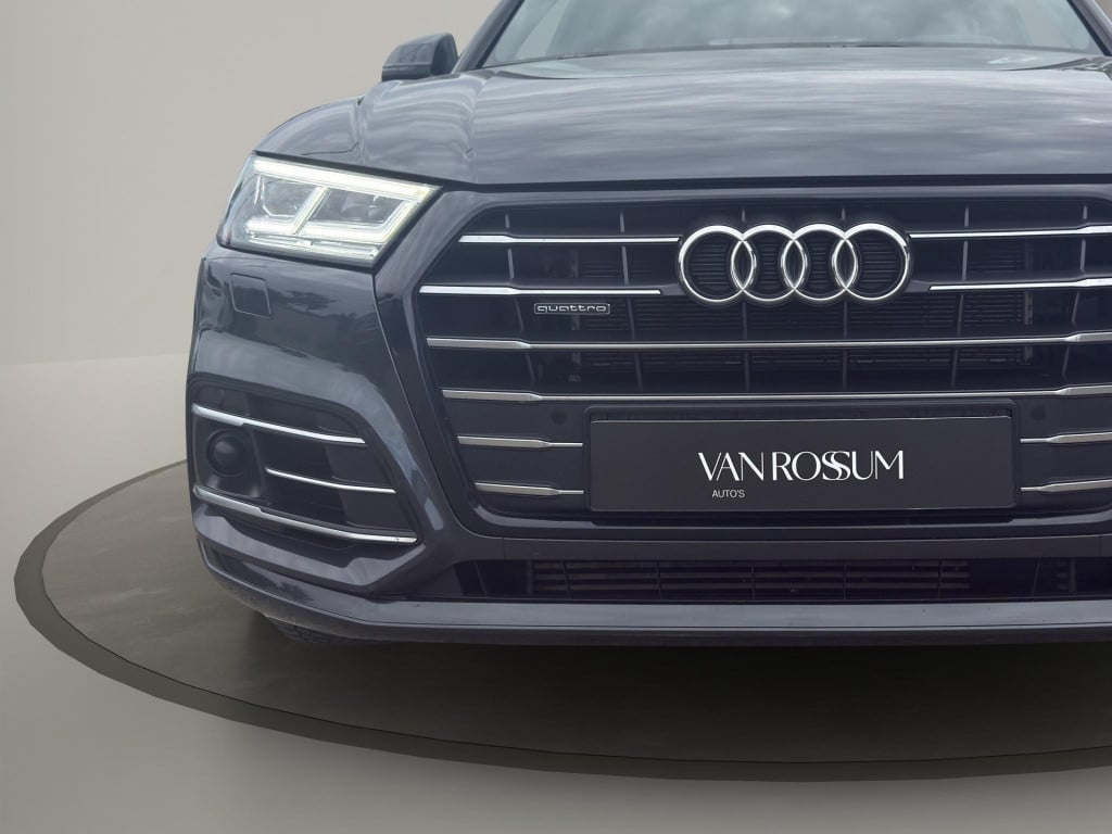 Audi Q5 55 tfsi e quattro competition s-line | luchtvering | head-up | 20"|