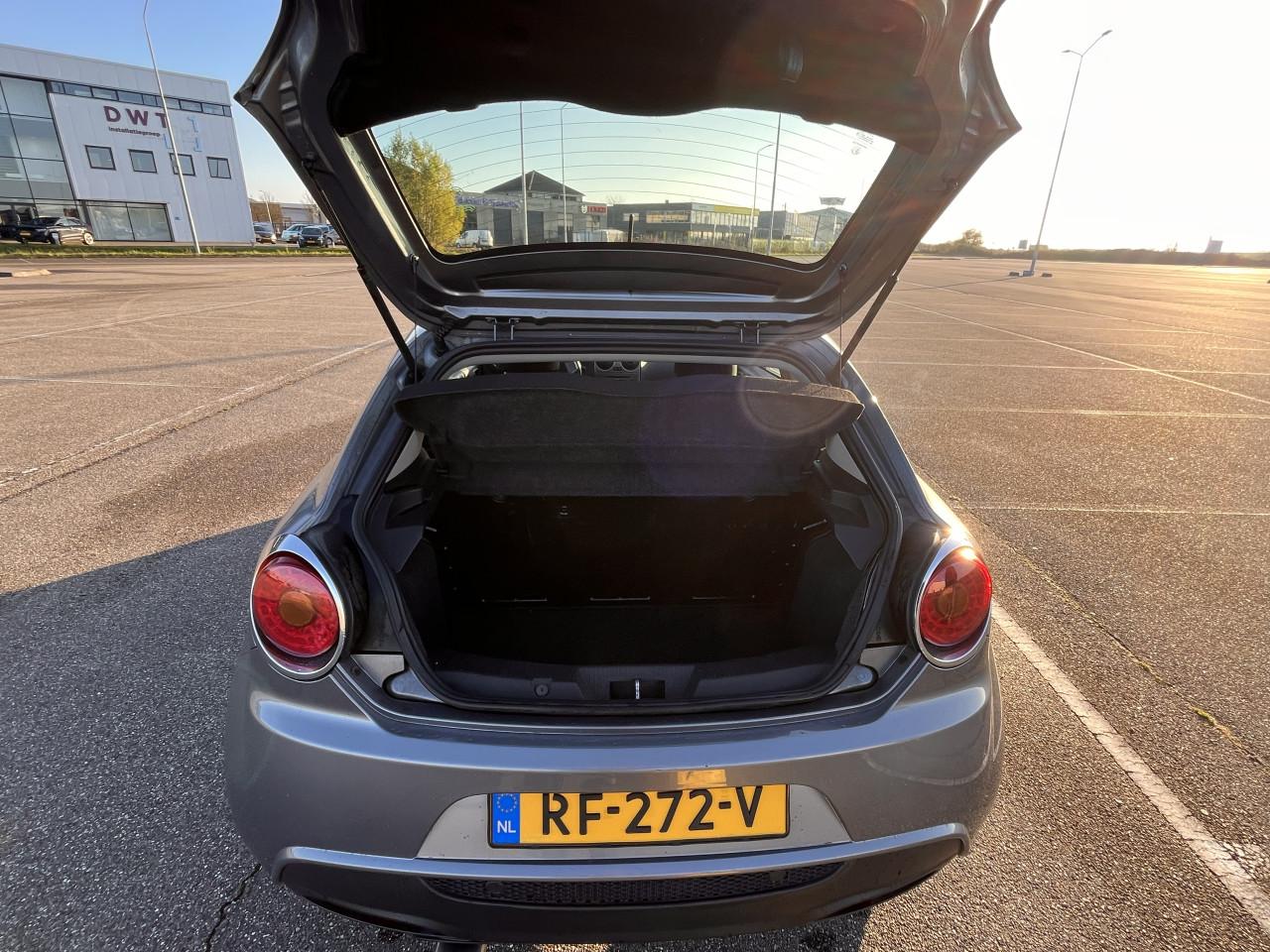 Alfa Romeo MiTo 1.4 16V 2009 Grijs -184.000 km