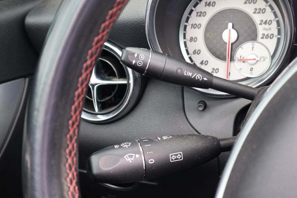 Mercedes-Benz SLK 200 amg line i airscarf i stoelverwarming i automaat i le