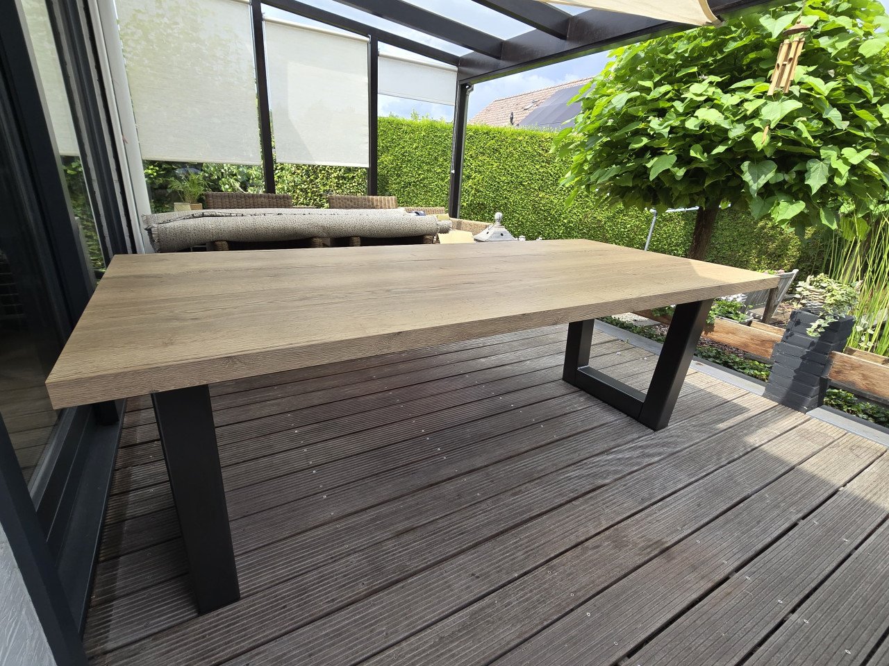 Mooie grote eettafel - IN PERFECTE STAAT