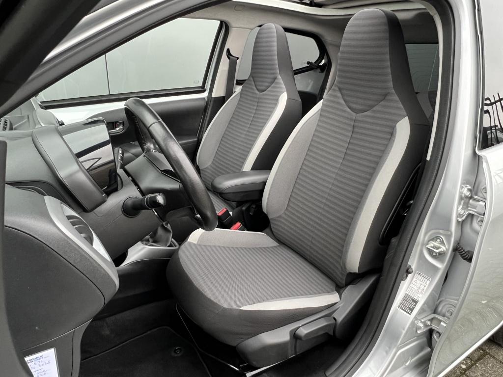 Toyota Aygo 1.0 vvt-i x-first cabrio | subwoofer | instaplijsten| uitlaatsi