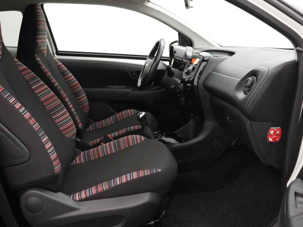 Citroen C1 vti 72 pk feel | rijklaar | airco | extra getint glas