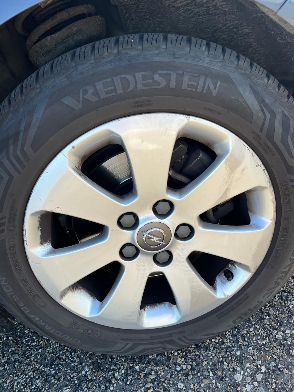 Opel Insignia 1.6 Turbo Ecotec 180pk 2010 Grijs