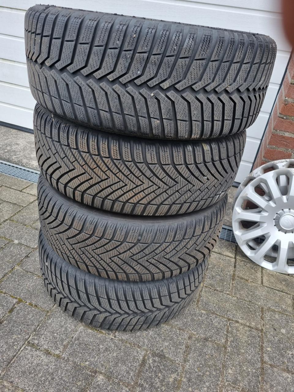 Te koop set winterbanden
