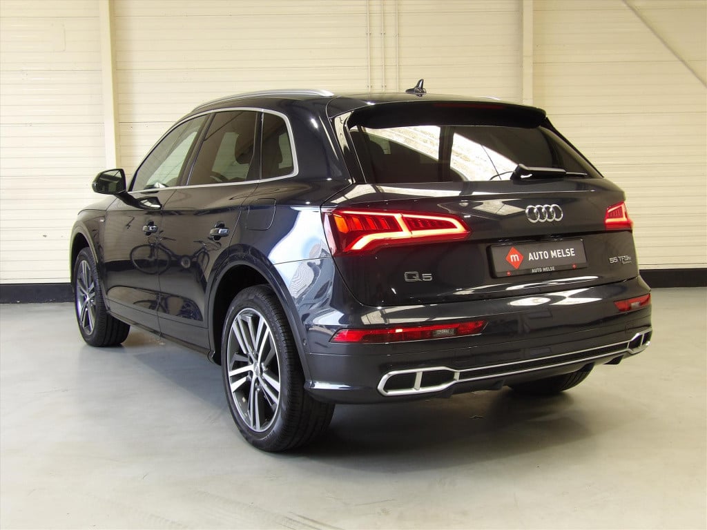 Audi Q5 55 tfsi e quattro 367pk s tronic competition