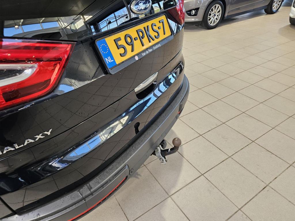 Ford Galaxy 1.6 scti titanium