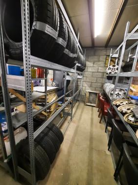 Stellingmateriaal stellingen bandenstelling legbordstelling gegalvaniseerd