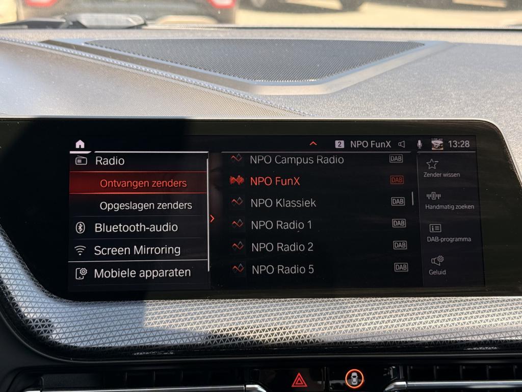 BMW 1 Serie 118i m-sport executive edition | apple carplay | harman kardon 