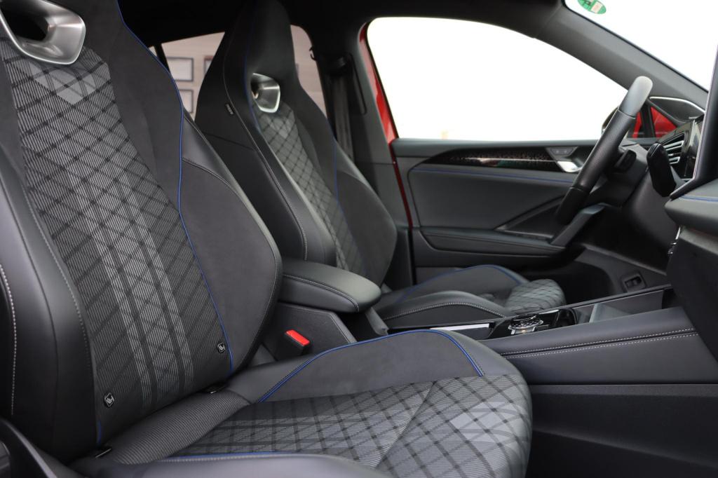 Volkswagen Tiguan 1.5 etsi r-line edition dsg7 150pk black style