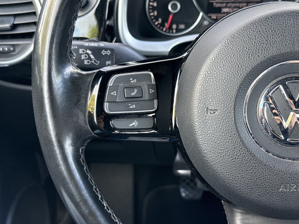 Volkswagen New Beetle 1.2 tsi design | nl-auto | navi | airco | cruisec.