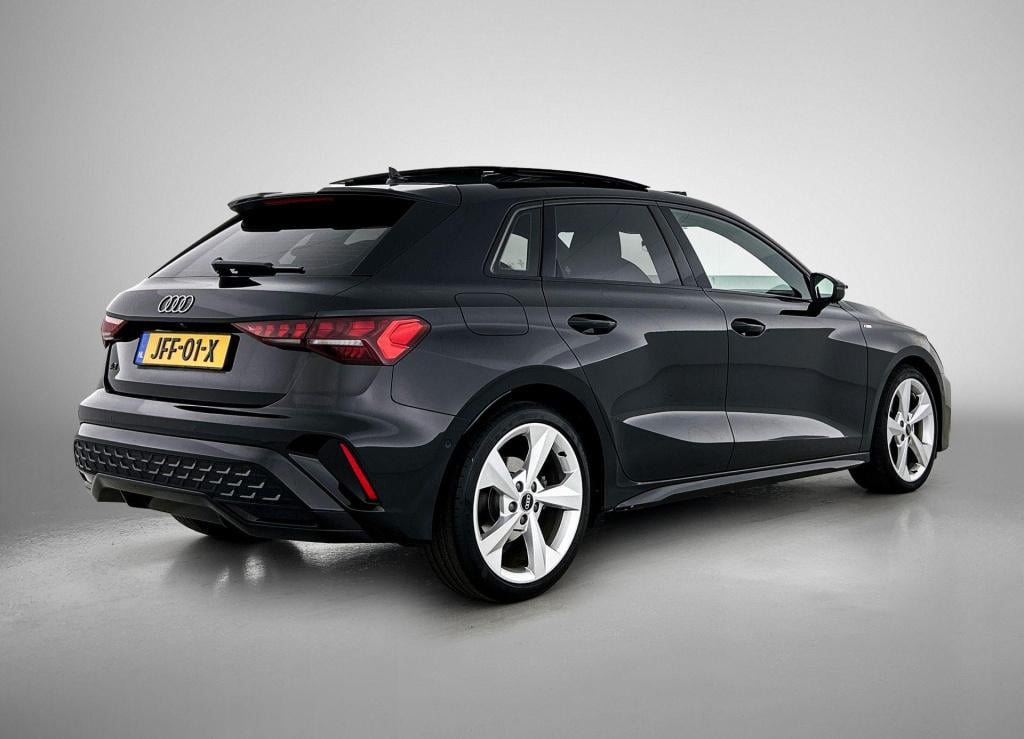 Audi A3 sportback 35 tfsi s edition | 2x s-line | panoramadak | sonos | mat