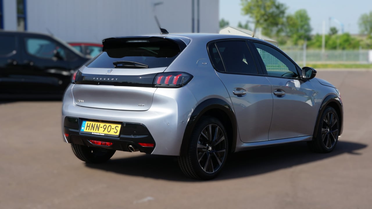 Peugeot 208 1.2 PureTech GT Pack Rijklar incl. Bovag garantie