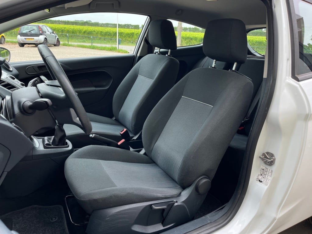 Ford Fiesta 1.25 titanium airco