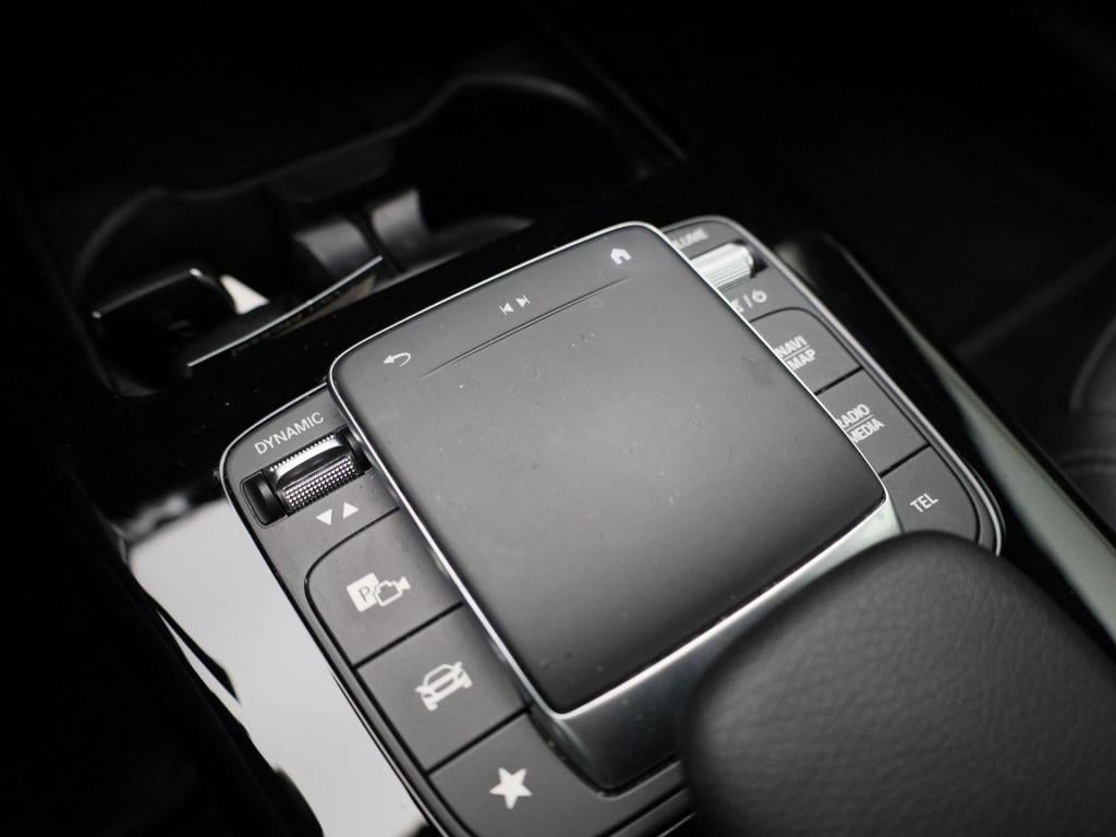 Mercedes-Benz A-Klasse 180 business solution | automaat | navigatie | achte