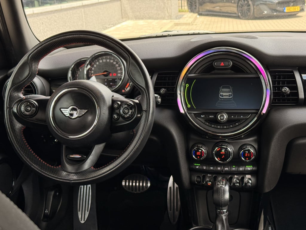 Mini Cooper mini 1.5 king’s cross | john cooper works | navi | cruise | led