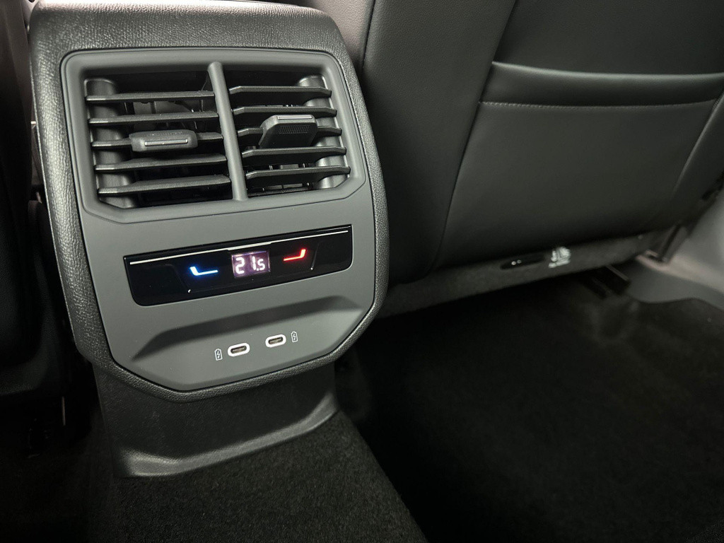 Seat Leon sportstourer 1.5 tsi e-hybrid fr phev first edition
