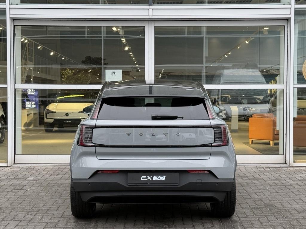 Volvo Ex30 extended plus 272pk/69kwh| adap.cruise| h&k sound| keyless| dab+