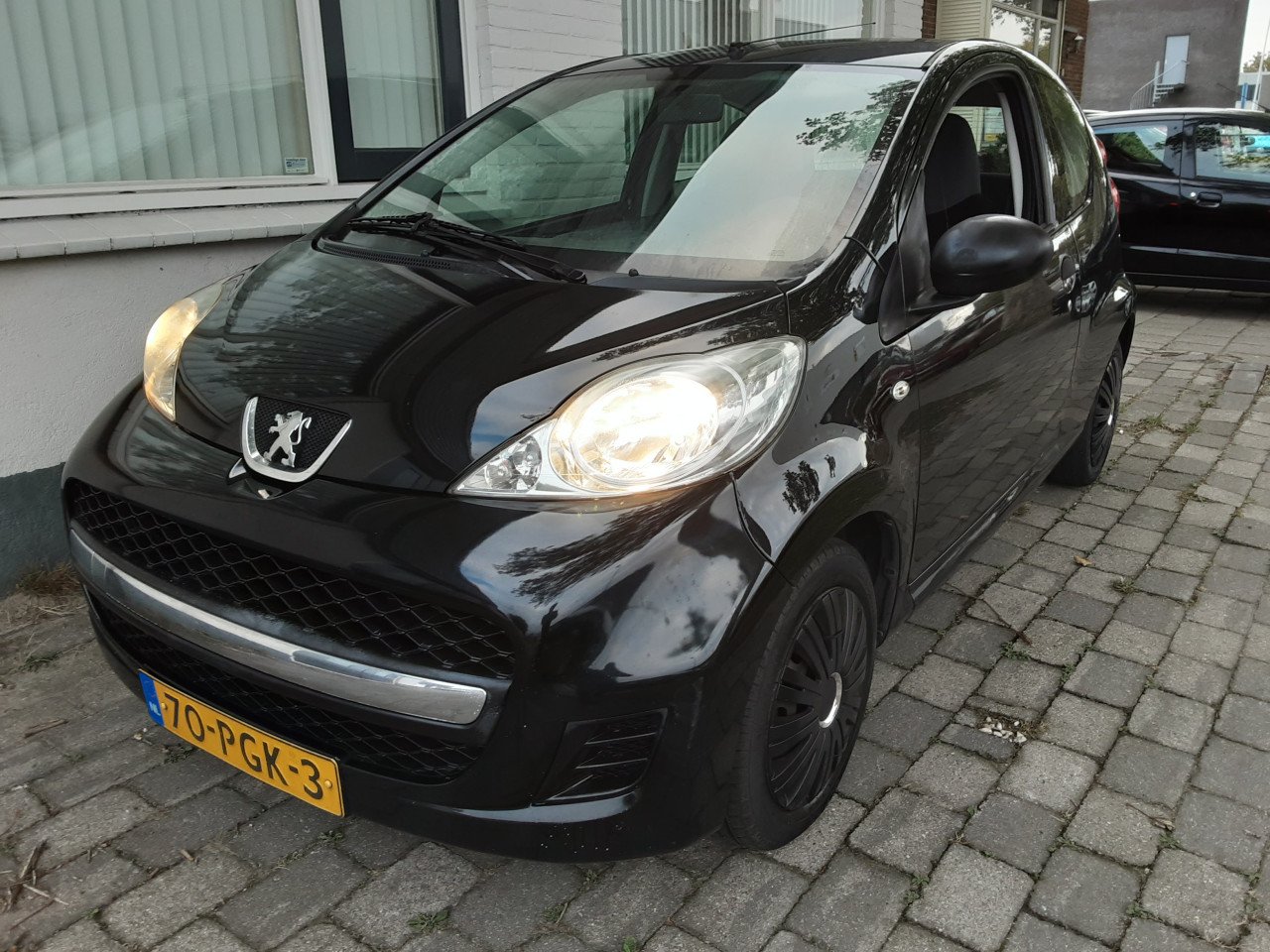 Peugeot 107 1.0-12V XR