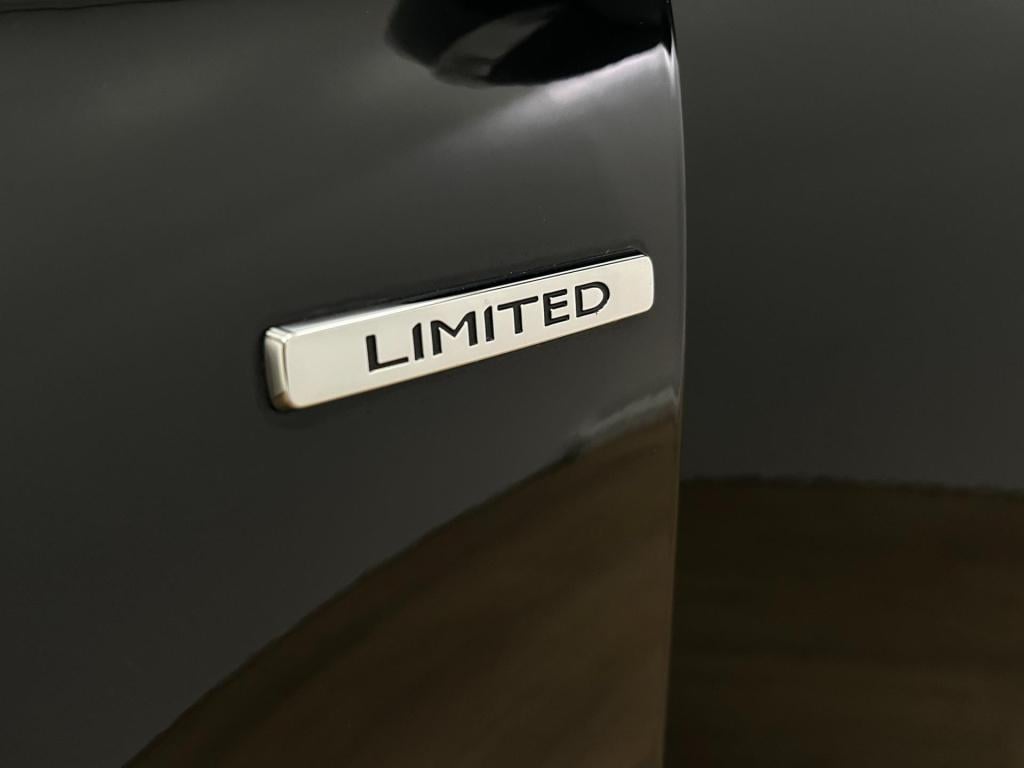 Renault Clio estate occasion 0.9 tce limited | zwart | airco | tweedehands 