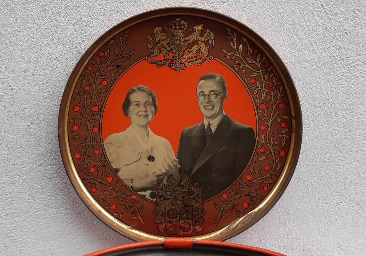 Groot Winkelblik van Melle suikerwerken, Juliana en Bernhard.