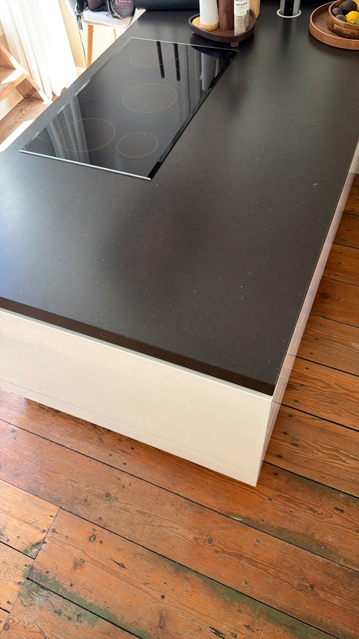 Moderne keuken met composiet werkblad – bieden vanaf €395