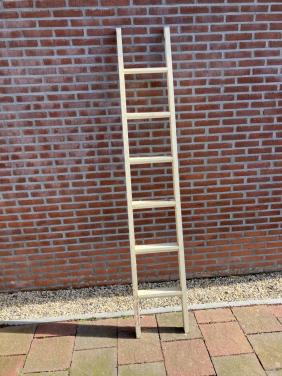 Oude trap - opknapper