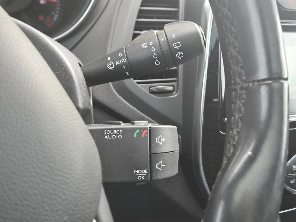 Renault Captur 1.3 tce 150 edc automaat intens pack easy life, camera, trek