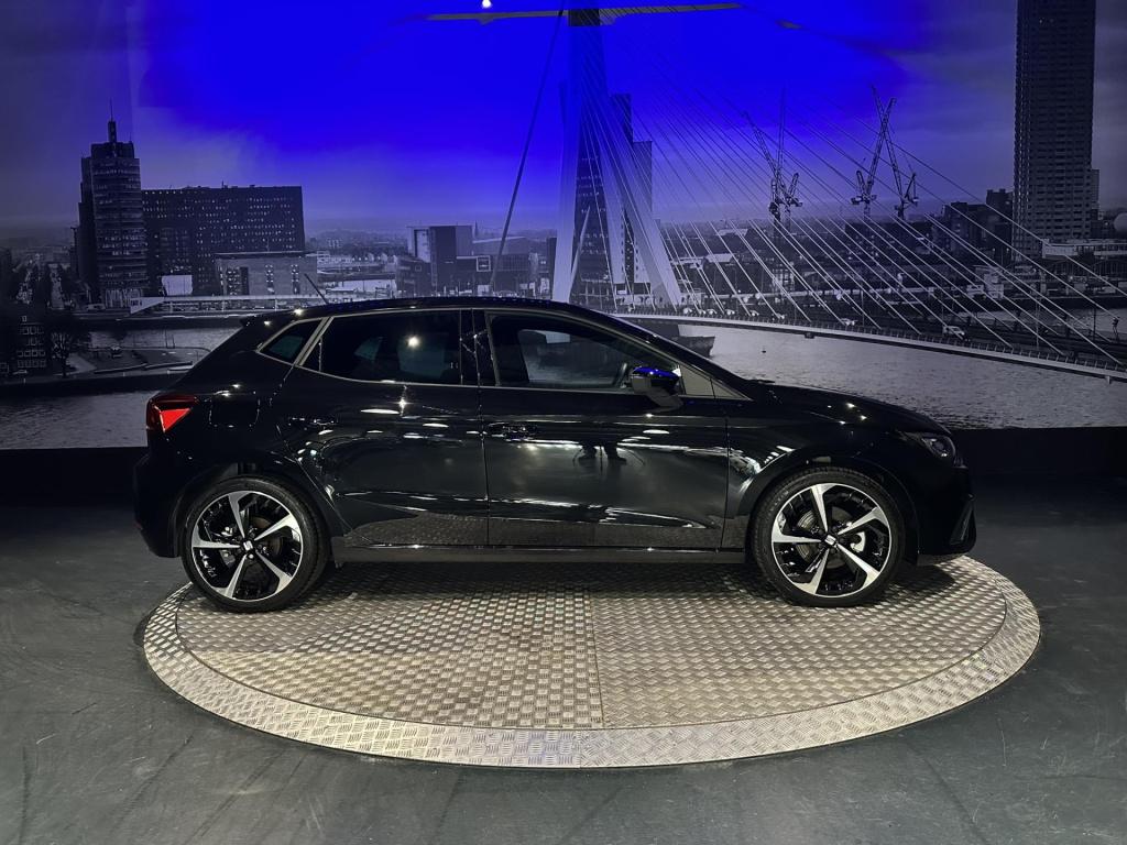 Seat Ibiza 1.0 ecotsi fr business connect *camera*keyless*winterpack*acc*le