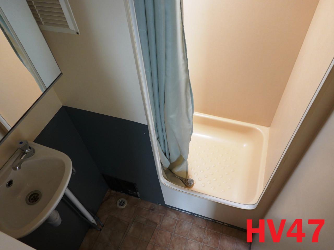 Betaalbare stacaravan met 3 slaapkamers en dubbel glas te koop