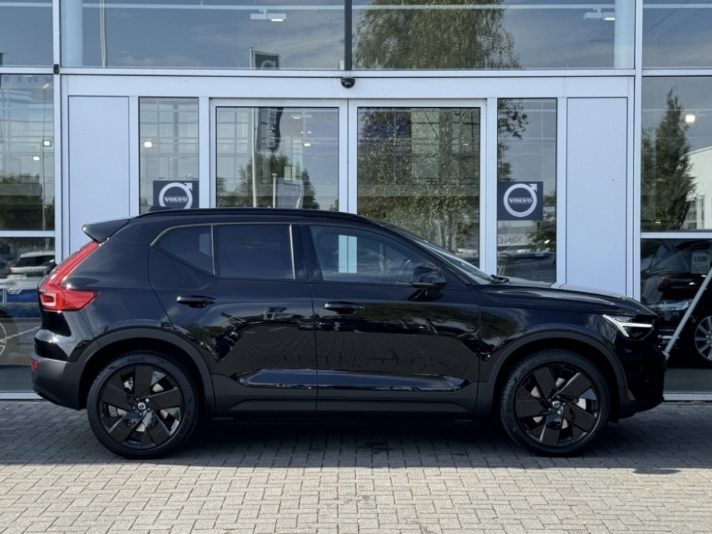 Volvo Ex40 plus black edition