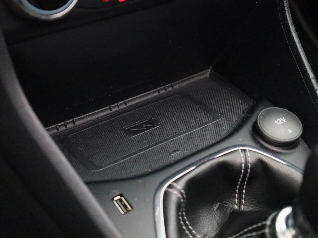 Ford Fiesta 1.5 ecoboost st-3 panoramadak | winterpack | b&o soundsystem | 