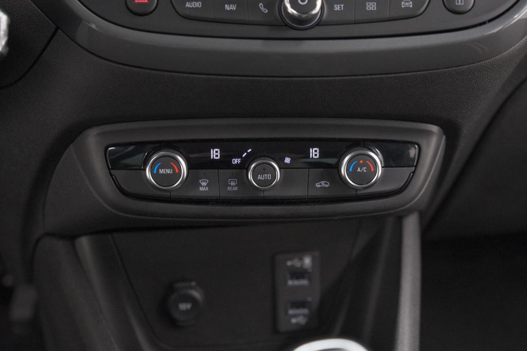 Opel Crossland X 110 turbo gs | camera | dodehoekdetectie | navigatie | app