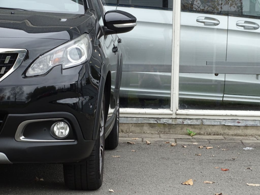 Peugeot 2008 1.2 puretech gt-line | pano | trekhaak | bluetooth | navi