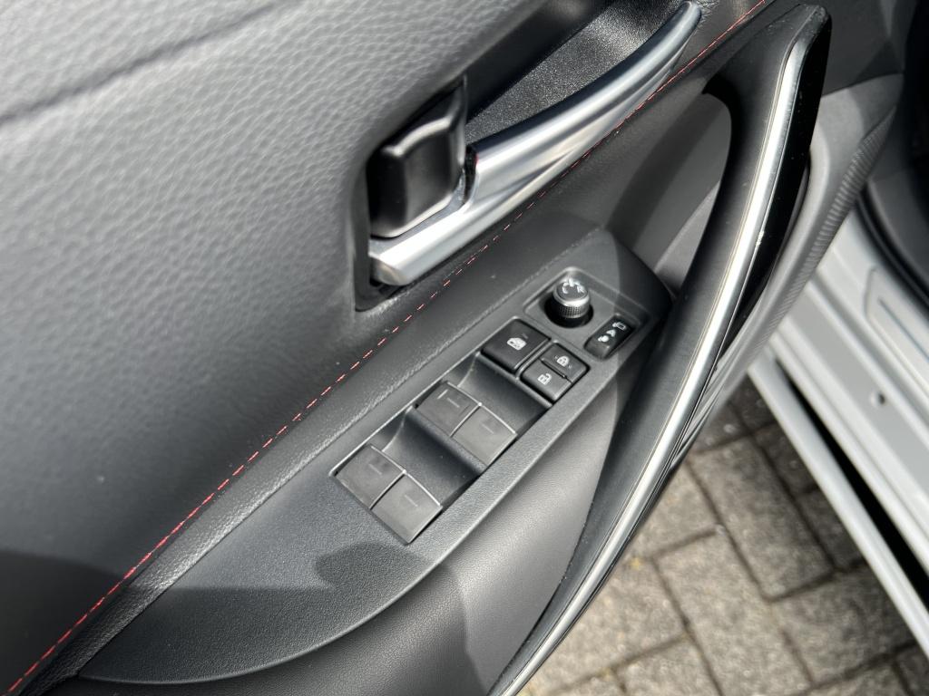Toyota Corolla Touring Sports 2.0 hybrid gr sport plus | pano | jbl | head 