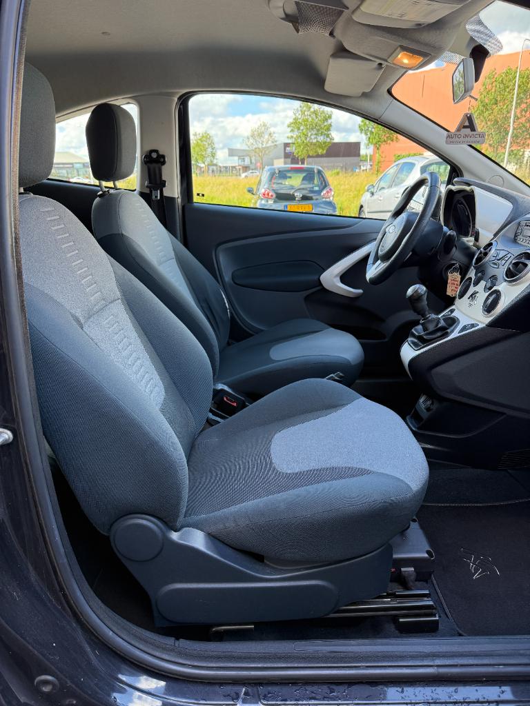 Ford KA 1.2 titanium - airco - nieuwe distributie