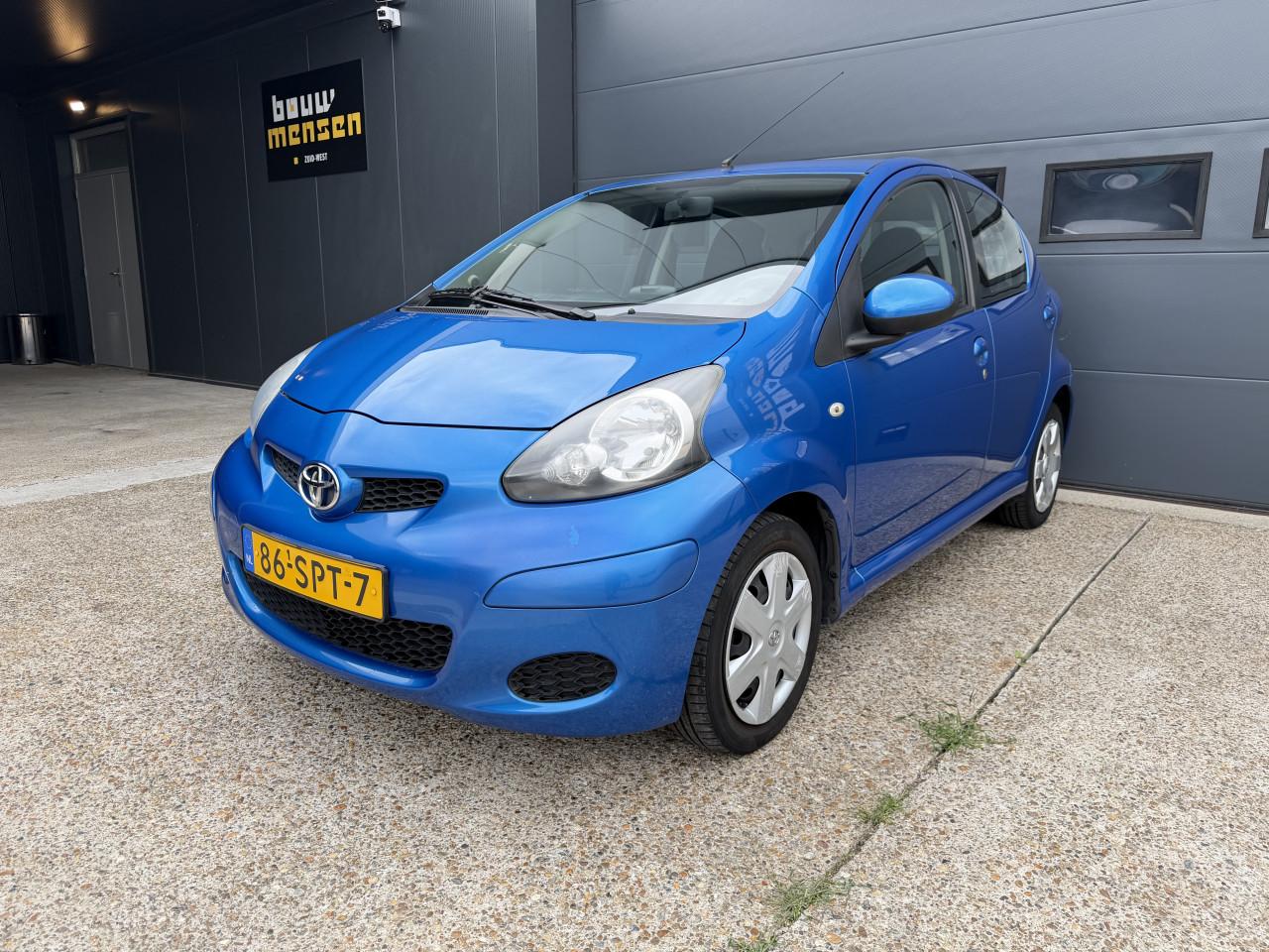 Toyota Aygo 1.0 12V Vvt-i 5DRS 2011 Blauw  Airco Apk Nap Navi